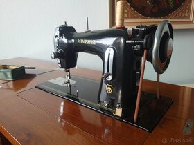 Starý šlapací šiaci stroj Minerva - 3