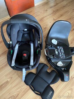 Vajíčko Maxi-Cosi Pebble +zakladna FamilyFix 360 Pro - 3
