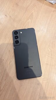 Samsung Galaxy s22 - 3