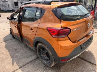 Predám náhradné diely na Dacia Sandero 3, 999cm3 67kw - 3