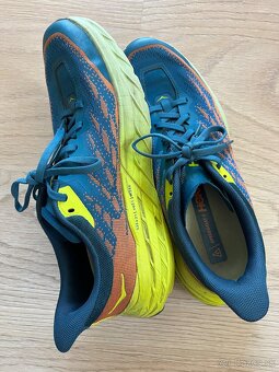 Hoka 42 speedgoat5 - 3