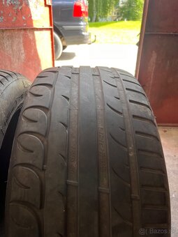 235/45 r17 - 3
