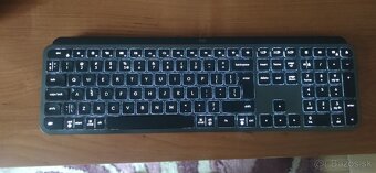 Predám klávesnicu a myš značky Logitech - 3