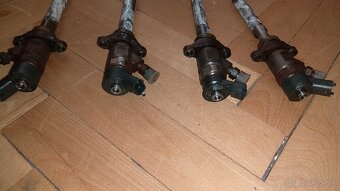 Predám vstrekovacie trisky, vstreky, vstrekovače 1.6 - 3