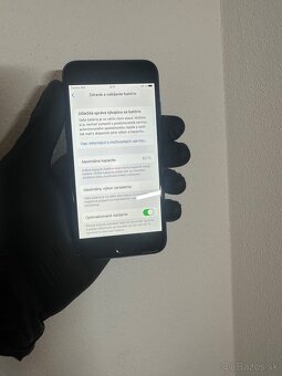 iPhone 8 64 GB - 3