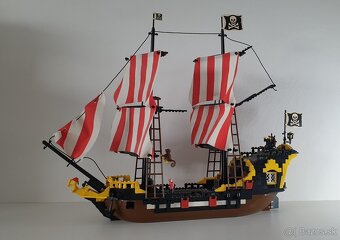 LEGO Pirátska loď - 3