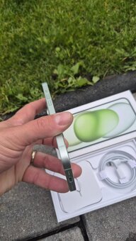 Predám Apple Iphone 15, 128gb green, ako nový TOP stav - 3