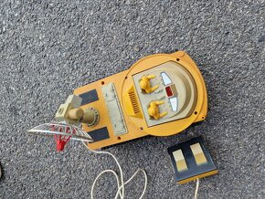 Retro hračka - 3
