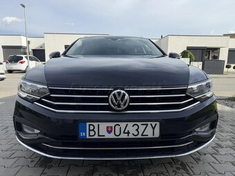Volkswagen Passat Variant 2.0 TDI Elegance 4Motion DSG - 3