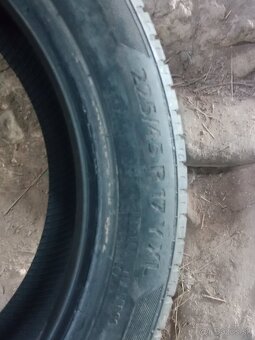 Pneumatika 1 ks 225/45r17dezen 6 mm - 3