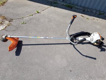 STIHL FS 55 (4140 200 0523) Benzínový vyžínač s dvojtaktným - 3