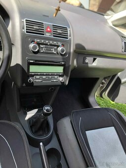 Predam volkswagen touran 1.6 77kw 2011 - 3