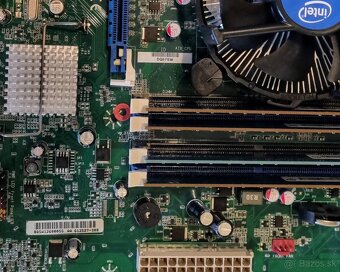 Intel DQ67SW + i7 2600K + 16GB DDR3 - 3