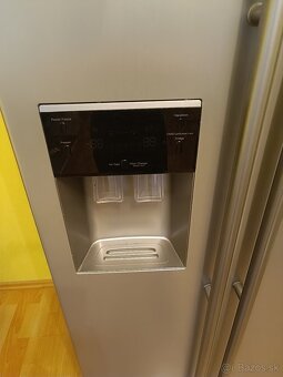 Americká chladnička SAMSUNG - 3
