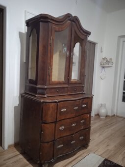 Vitrina starožitna - 3