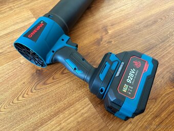 AKU bezuhlíkový TURBO fúkač 4000W / 300 000 ot. / 400 m/s - 3