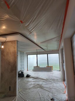 Strojové maľovanie -stierkovanie - 3