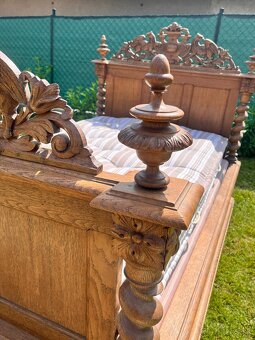 Starožitná posteľ - 3