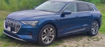 Audi E-tron 50 quattro Advanced Odpočet DPH: 22 358 € Možnos - 3
