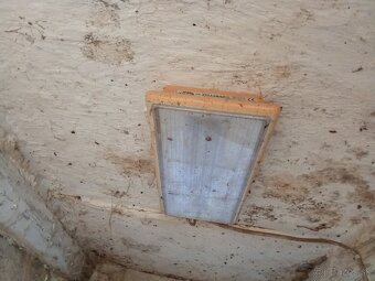 Neónové lampy , svetlá 2 ks - 3