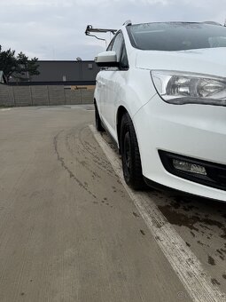 Ford Grand C max - 3