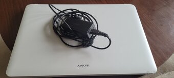 Sony VAIO/ 15.6 displej/ 4GB RAM/ CD/ bez HDD - 3