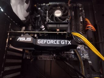 Počítač AMD ryzen - 3