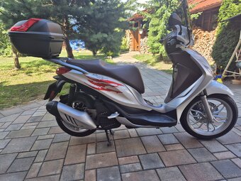 Skúter PIAGGIO Medley 125 ABS - 3