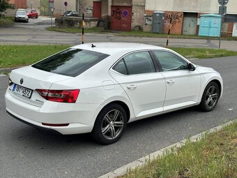 Škoda Superb 3 2.0 TDI 110kW DSG 2017 Sedan - 3