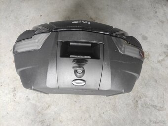 Zadný kufor givi - 3
