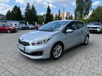 Kia Ceed 1,4 D-CVVT Strieborná edícia - 3