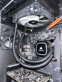 HP Omen 30L - Ryzen 7 3700X + GTX 1660 Ti - 3