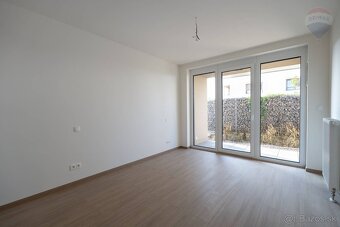 Predaj 2 izbového bytu s predzáhradkou Nitra - Kynek  EXKLUZ - 3