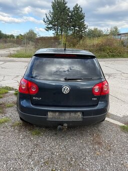 Volkswagen Golf 5 1.9TDI - 3