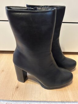Nové čierne čižmičky veľ. 36 - 3