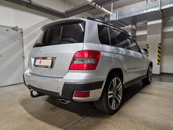 Mercedes-Benz GLK V6 3,0L 320 CDI 4MATIC Auto Pano Ťažné - 3