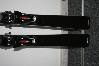 lyže Rossignol 167 cm drevene jadro , titan, DIN 12 - 3