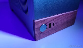 Prémiová konzola v skrinke Fractal Design Terra - 3