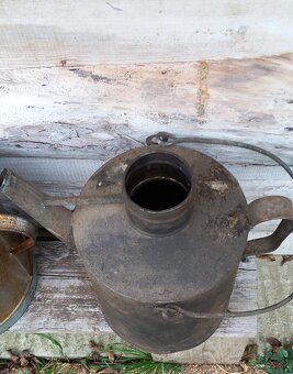 Starožitné nádoby na olej - 3