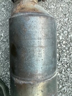 Predám katalizátor Ford galaxy - 3