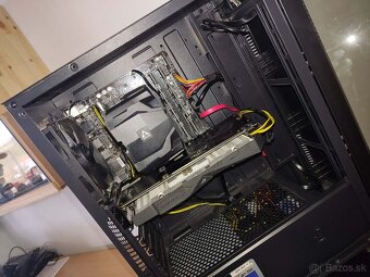 Spoľahlivý herno-pracovný PC - 3