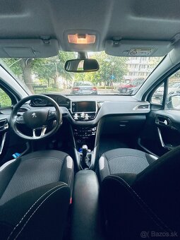 Predám auto Peugeot 208 vo výbornom stave s nízkou spotrebou - 3