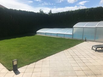 Predám 4izb bungalow,veľká garáz, veľký prestrešený bazén - 3