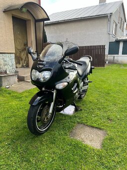 Suzuki gsxf 750 - 3