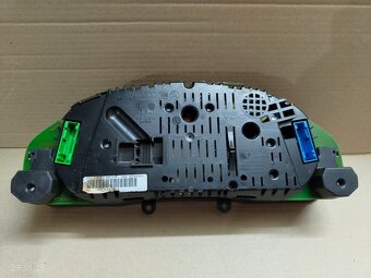 tachometer AUDI 4B0919881 110008890 88311300 40€ - 3