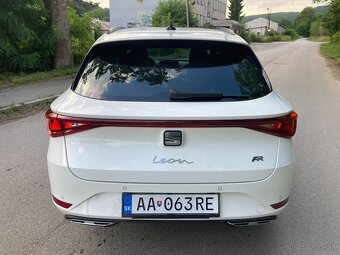Seat Leon Sportstourer 1.5 TSI 130 FR výbava Benzín - 3