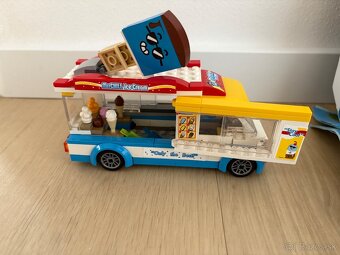 Lego city zmrzlinarske auto 60253 - 3