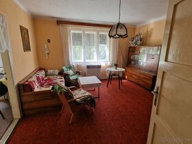 Pozemok o výmere 4543 m2 so starším RD na predaj - 3