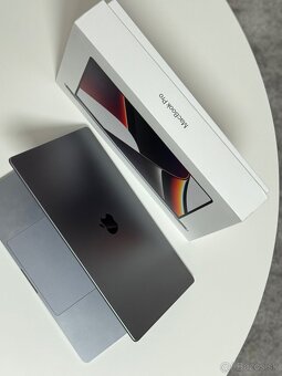 MacBook Pro 16" M1 Pro (16GB/512GB) - 3