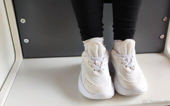 Dievčenské tenisky veľ 30 - 3